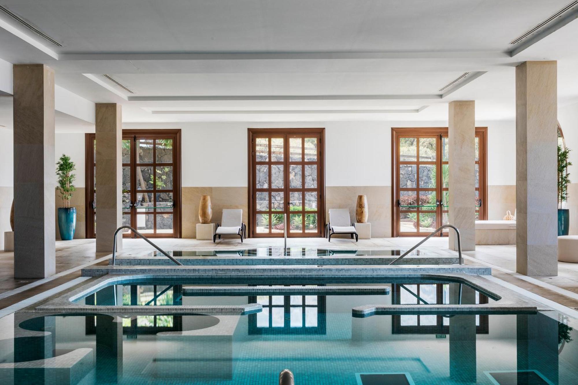 Hotel Hacienda Del Conde Melia Collection Golf & Spa - Adults Only Buenavista Del Norte Luaran gambar The Spa at Four Seasons Resort