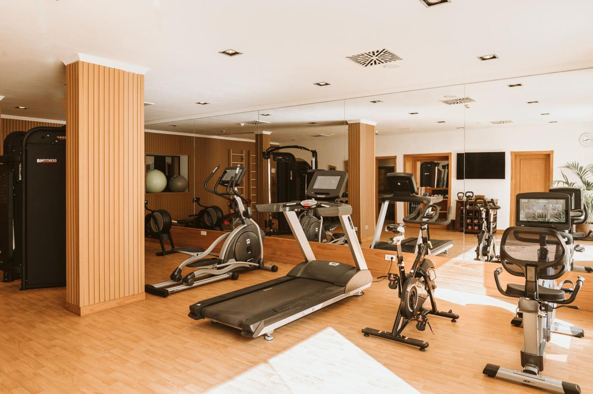 Hotel Hacienda Del Conde Melia Collection Golf & Spa - Adults Only Buenavista Del Norte Luaran gambar A gym